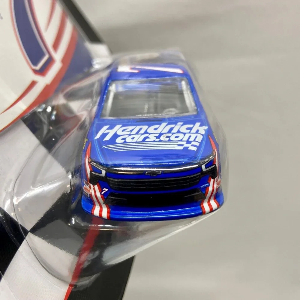 Nascar Authentics Hendrickcars.com #7 Chase Elliott‎ SKU-26942 Wave 02 NIP 2023